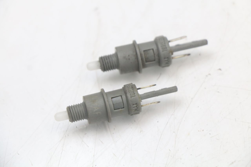 photo de INTERRUTTORE STOP PEUGEOT LUDIX 50 (2005 - 2007) - Dettaglio del componente