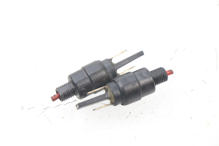 photo de Interruttore Stop PIAGGIO PRIMAVERA 125 (2013 - 2021) - Vista principale