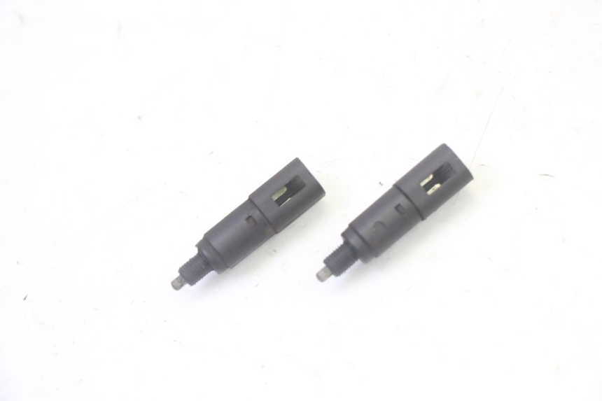 photo de INTERRUTTORE STOP GILERA RUNNER SP 50 (2009 - 2017) - Vista principale