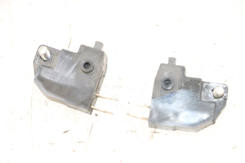 photo de INTERRUTTORE STOP PEUGEOT SATELIS 125 (2013 - 2018) - Dettaglio del componente