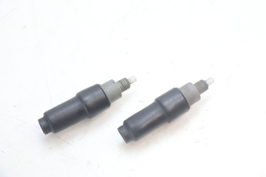 photo de INTERRUTTORE STOP YAMAHA SLIDER 50 (1999 - 2004) - Dettaglio del componente