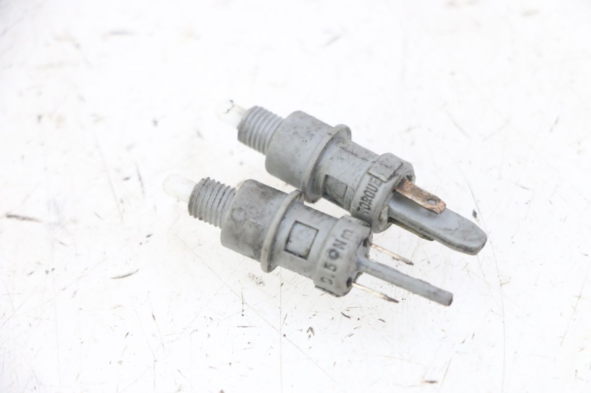 photo de INTERRUTTORE STOP PEUGEOT SPEEDFIGHT 2 LC 50 (2000 - 2009) - Dettaglio del componente