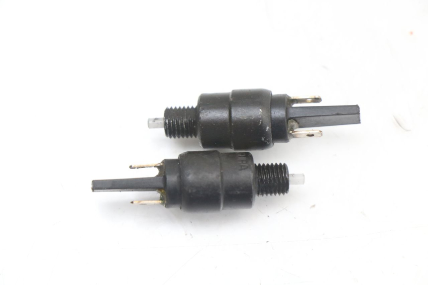 photo de INTERRUTTORE STOP APRILIA SR CARB LC 2T 50 (2004 - 2012) - Vista principale