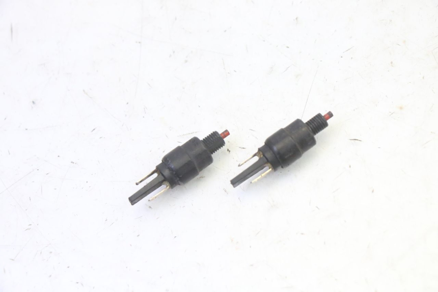 photo de INTERRUTTORE STOP APRILIA SR R 2T LC 50 (2018 - 2021) - Dettaglio del componente