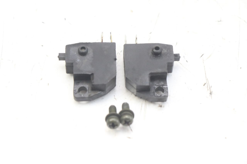 photo de INTERRUTTORE STOP RAZZO STEED 125 (2012 - 2018) - Dettaglio del componente