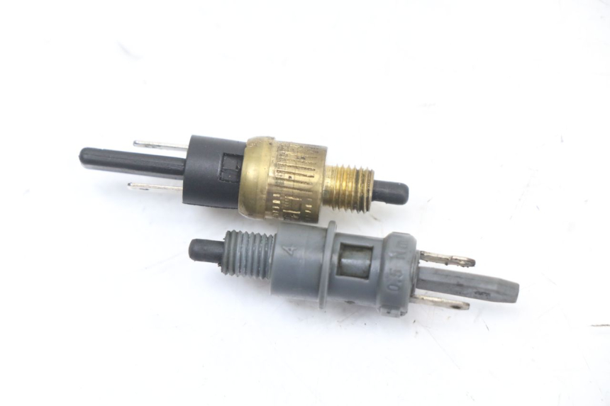 photo de INTERRUTTORE STOP PEUGEOT STREETZONE I 2T 50 (2018 - 2020) - Vista principale