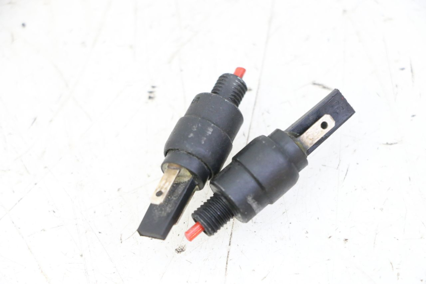 photo de INTERRUTTORE STOP APRILIA SXR 50 (2021 - 2023) - Dettaglio del componente