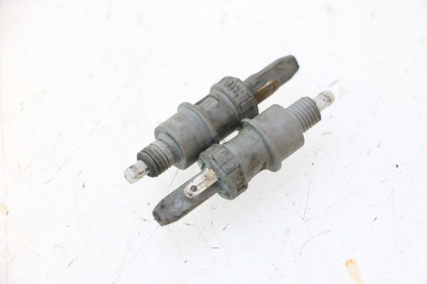 photo de INTERRUTTORE STOP PEUGEOT TREKKER TKR 50 (2005 - 2014) - Vista principale