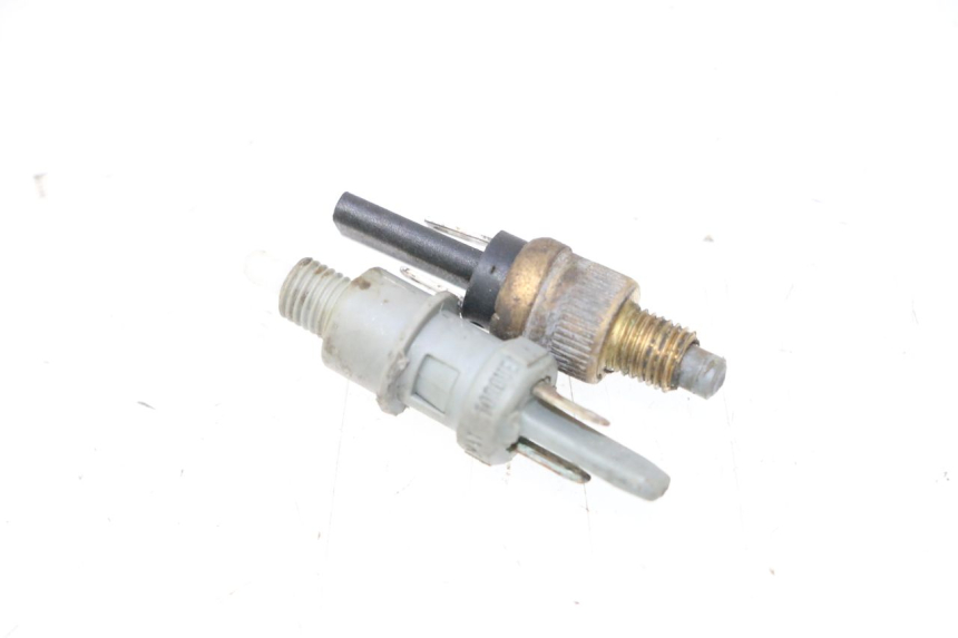 photo de INTERRUTTORE STOP PEUGEOT TREKKER 50 (1995 - 2004) - Vista principale