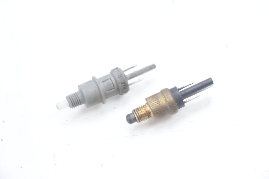 photo de Interruttore stop PIAGGIO TYPHOON 50 (1993 - 1999) - Vista principale