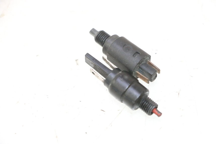 photo de INTERRUTTORE STOP PIAGGIO VESPA LX 2T 50 (2005 - 2013) - Dettaglio del componente