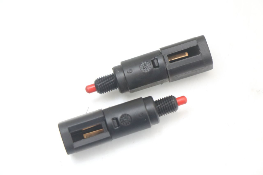 photo de INTERRUTTORE STOP PIAGGIO VESPA LX 125 (2005 - 2010) - Vista principale