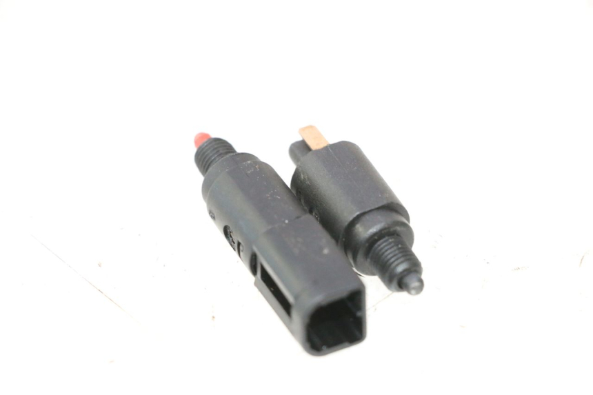 photo de INTERRUTTORE STOP PIAGGIO VESPA S 2T 50 (2007 - 2014) - Dettaglio del componente