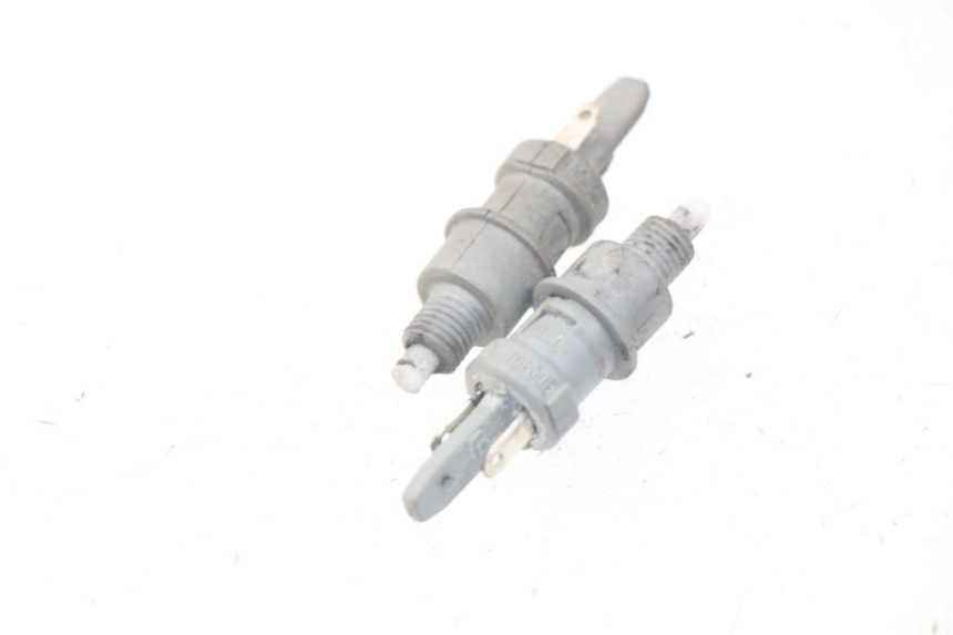 photo de Interruttore Stop PEUGEOT VIVACITY 50 (2004 - 2009) - Dettaglio del componente