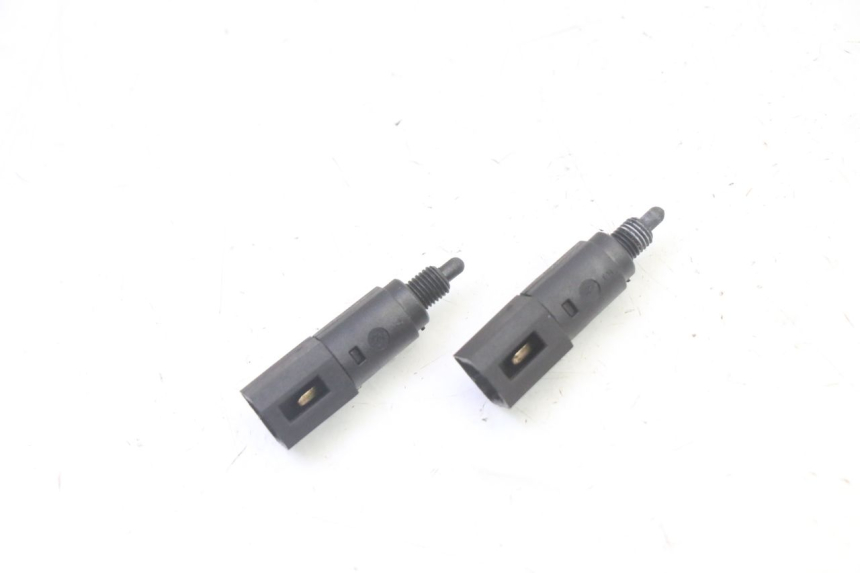 photo de INTERRUTTORE STOP PIAGGIO X9 EVOLUTION 125 (2003 - 2007) - Dettaglio del componente