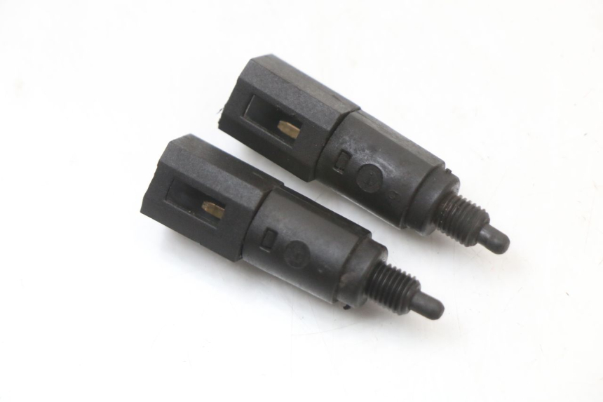 photo de INTERRUTTORE STOP PIAGGIO X9 125 (2000 - 2003) - Dettaglio del componente