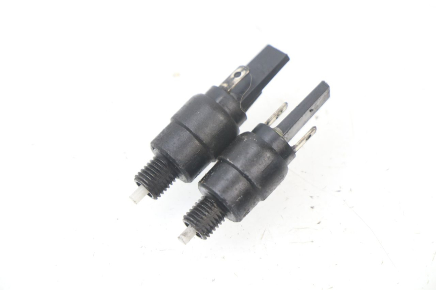 photo de INTERRUTTORE STOP PIAGGIO XEVO - X EVO 125 (2007 - 2017) - Vista principale