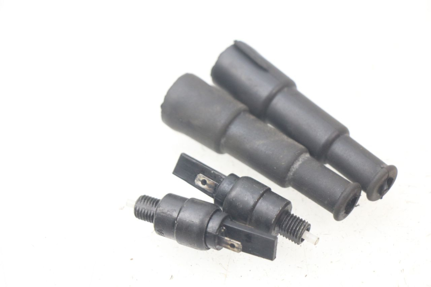 photo de INTERRUTTORE STOP PIAGGIO XEVO - X EVO 125 (2007 - 2017) - Vista principale