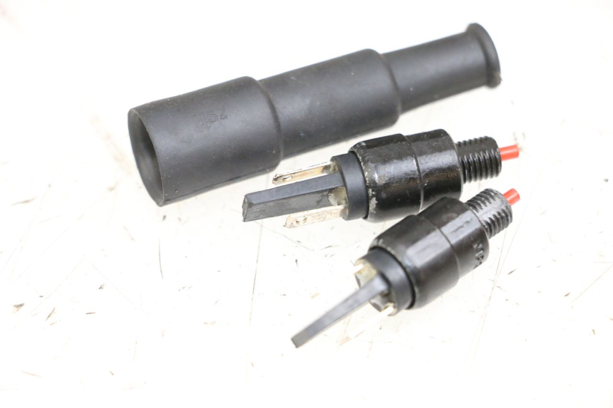 photo de INTERRUTTORE STOP PIAGGIO XEVO - X EVO 125 (2007 - 2017) - Dettaglio del componente