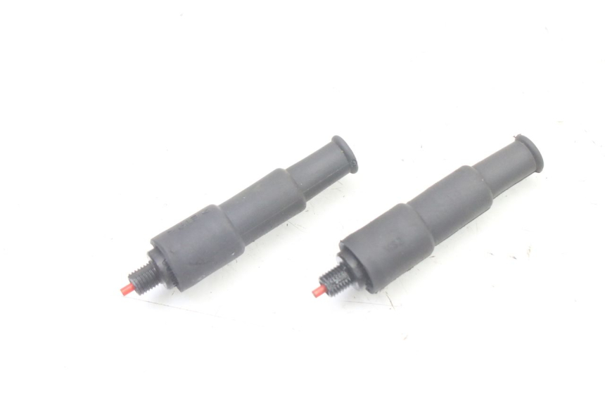 photo de INTERRUTTORE STOP PIAGGIO XEVO - X EVO 125 (2007 - 2017) - Vista principale