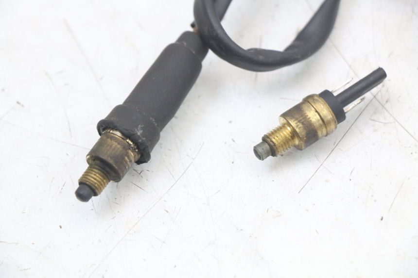 photo de INTERRUTTORE STOP YAMAHA BW'S NG NEXT GENERATION 50 (1996 - 2003) - Zoom sullo stato d'uso