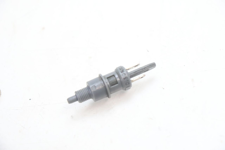 photo de INTERRUTTORE STOP PIAGGIO ZIP 4T 50 (2006 - 2017) - Vista principale