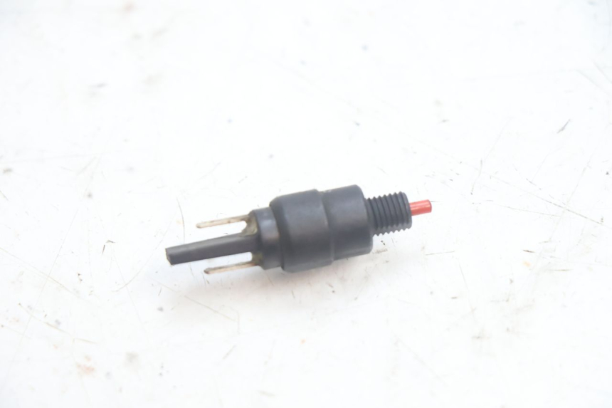 photo de INTERRUTTORE STOP PIAGGIO ZIP IGET 4T 50 (2021 - 2023) - Dettaglio del componente