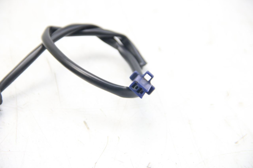 photo de INTERRUTTORE DI ACCENSIONE CAVALLETTO PIAGGIO BEVERLY 125 (2010 - 2015) - Zoom sullo stato d'uso