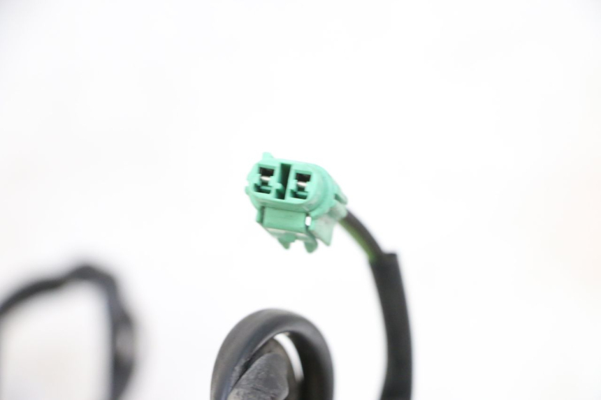 photo de INTERRUTTORE DI CONTATTO PER LA BEQUILLE SUZUKI BURGMAN 650 (2013 - 2020) - Dettagli dei punti di fissaggio