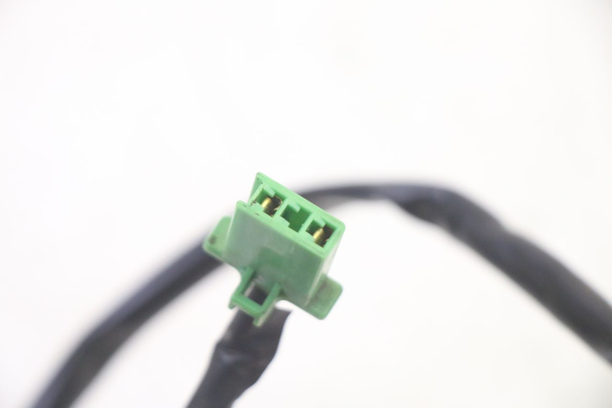 photo de INTERRUTTORE DI ACCENSIONE CAVALLETTO HONDA FES S-WING SWING ABS 125 (2007 - 2015) - Primo piano tecnico