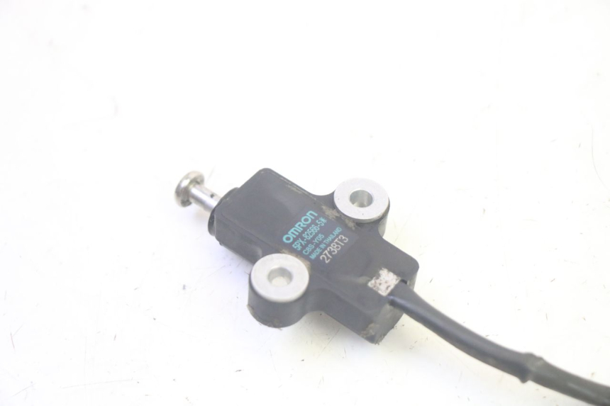 photo de INTERRUTTORE DI ACCENSIONE CAVALLETTO YAMAHA FJR ABS 1300 (2006 - 2012) - Primo piano tecnico