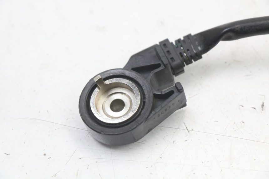 photo de INTERRUTTORE CAVALLETTO KYMCO X-TOWN XTOWN 125 (2016 - 2021) - Altra angolazione