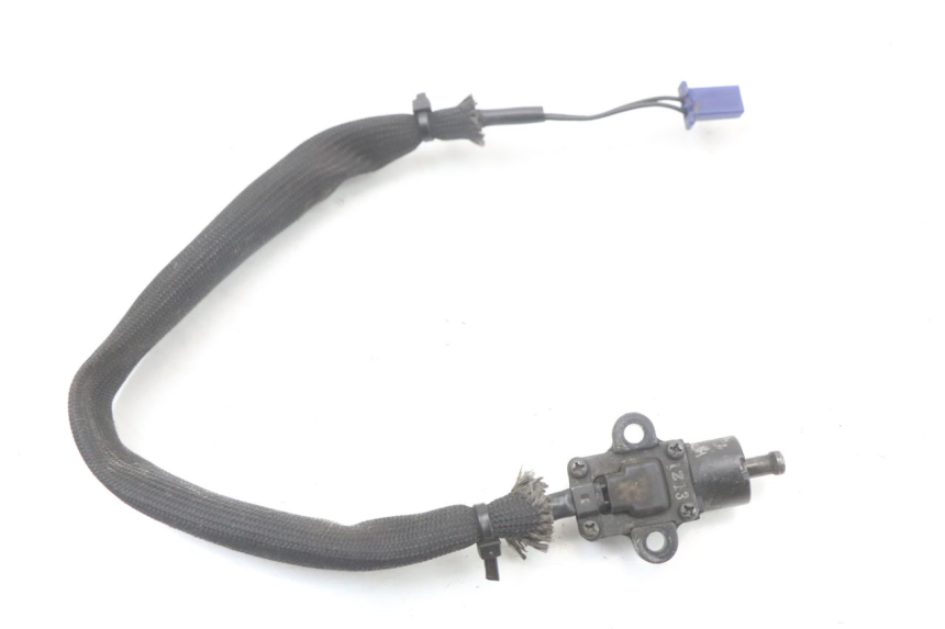 photo de INTERRUTTORE CAVALLETTO MOTO GUZZI NORGE 8V GT 1200 (2011 - 2016) - Zoom sullo stato d'uso