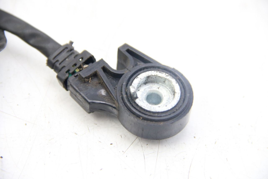 photo de INTERRUTTORE DI ACCENSIONE CAVALLETTO SELECT UP OCTALIS 125 (2007 - 2012) - Zoom sullo stato d'uso