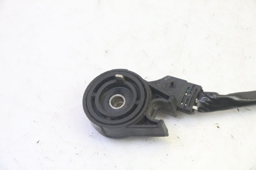 photo de INTERRUTTORE CAVALLETTO EFUN PUSA 1 - Primo piano tecnico