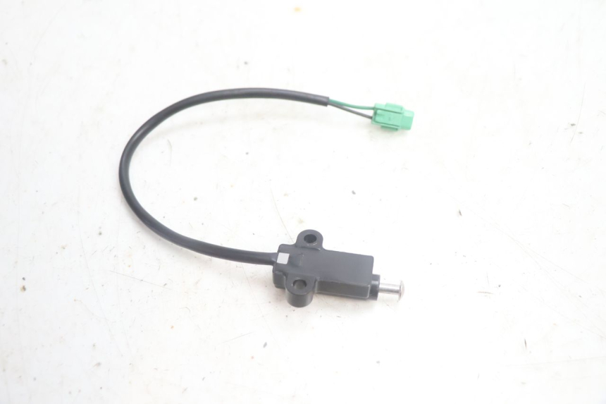 photo de INTERROMPI CONTATTO CAVALLETTO PEUGEOT SATELIS 125 (2013 - 2018) - Zoom sullo stato d'uso