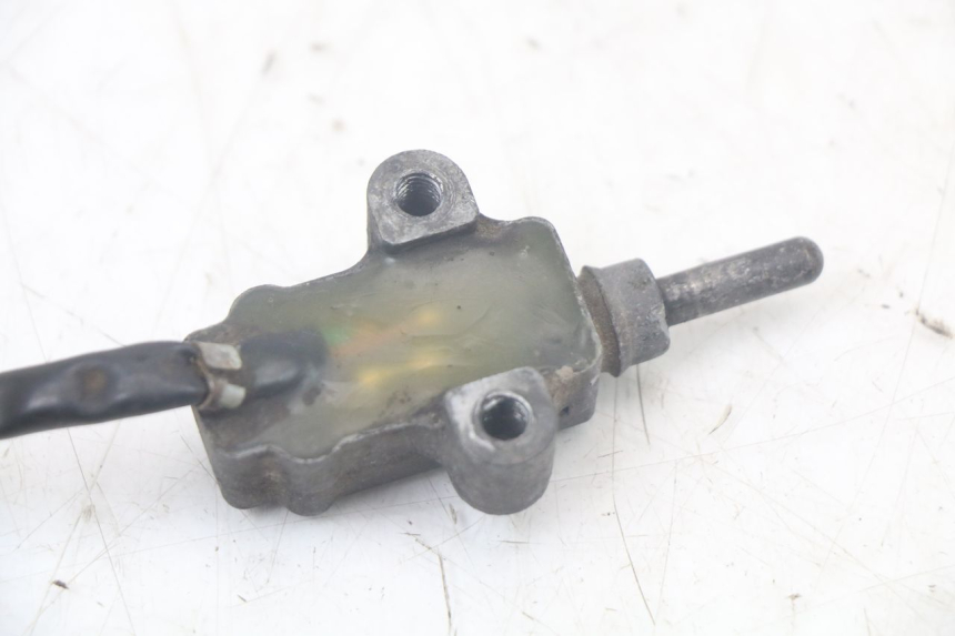 photo de INTERRUTTORE DI ACCENSIONE CAVALLETTO TRIUMPH SPEED TRIPLE T301 900 (1994 - 1996) - Primo piano tecnico