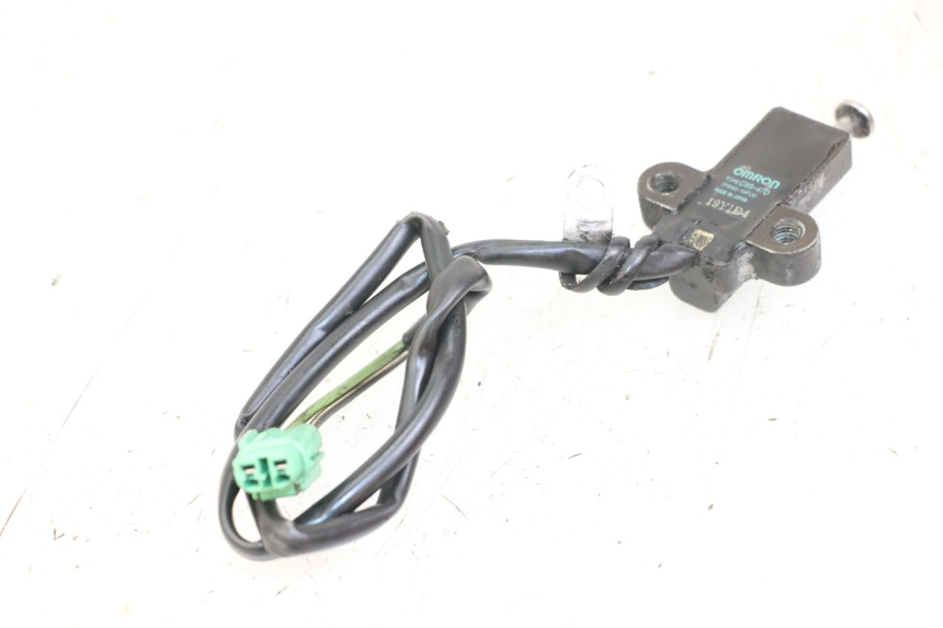photo de INTERROMPI IL CONTATTO DELLA CAVALLETTO SUZUKI SV S 650 (1999 - 2002) - Zoom sullo stato d'uso