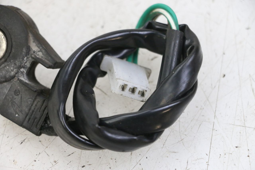 photo de INTERRUTTORE CAVALLETTO UNIVERSAL BIKE ZN50QT-11B 50 (2018 - 2021) - Zoom sullo stato d'uso