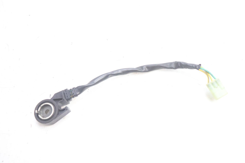 photo de INTERRUTTORE DI ACCENSIONE CAVALLETTO PIAGGIO X9 EVOLUTION 125 (2003 - 2007) - Zoom sullo stato d'uso