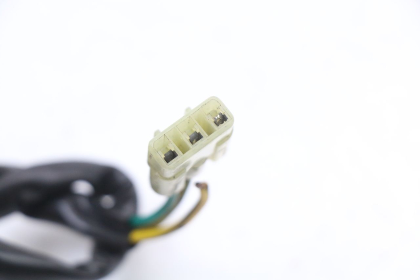 photo de INTERRUTTORE DI ACCENSIONE CAVALLETTO PIAGGIO X9 125 (2000 - 2003) - Primo piano tecnico