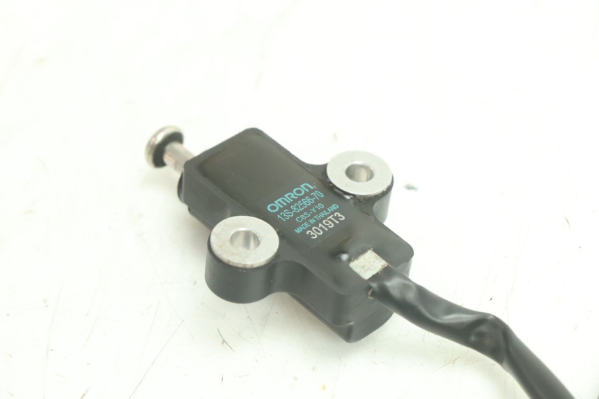 photo de INTERRUTTORE CAVALLETTO YAMAHA YZF R6 600 (2008 - 2009) - Primo piano tecnico