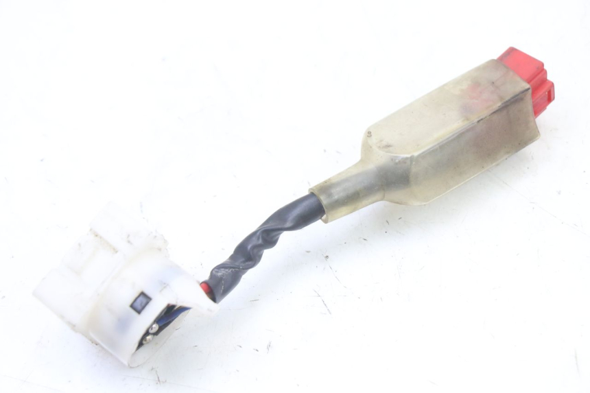 photo de INTERRUTTORE YAMAHA BW'S BWS 125 (2010 - 2013) - Zoom sullo stato d'uso