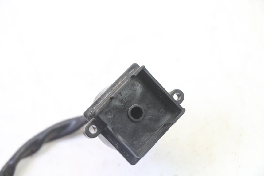 photo de INTERRUTTORE DI ACCENSIONE PEUGEOT CITYSTAR 50 (2013 - 2017) - Dettaglio del componente