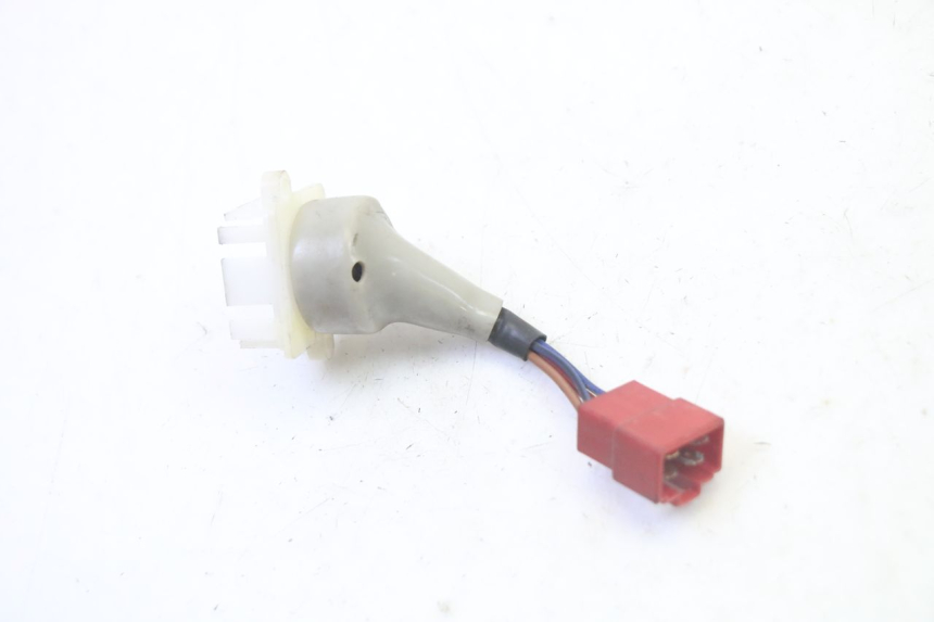 photo de INTERRUTTORE YAMAHA CYGNUS X INJECTION 125 (2007 - 2013) - Zoom sullo stato d'uso