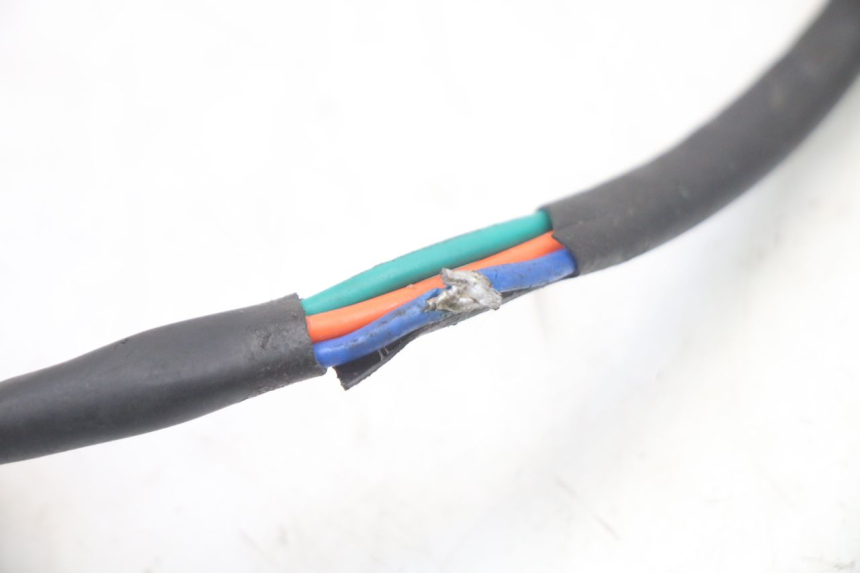 photo de INTERRUTTORE DERBI SENDA SM DRD X-TREME 50 (2011 - 2017) - Primo piano tecnico