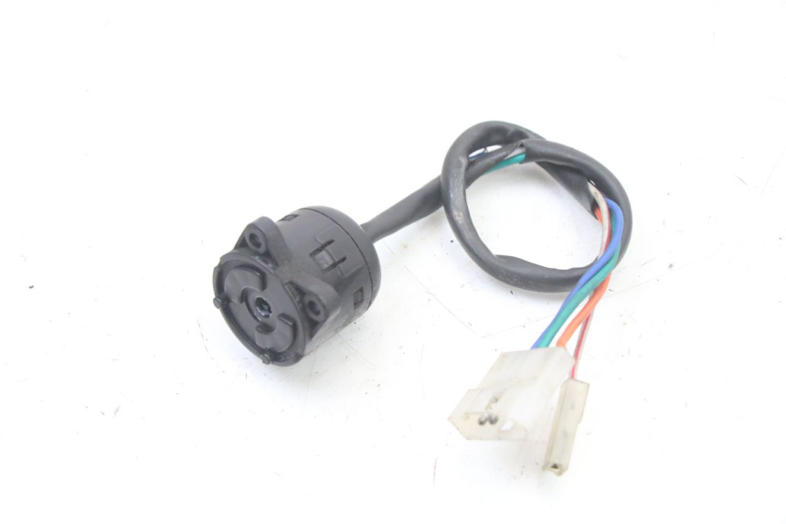 photo de INTERRUTTORE DERBI SENDA SM DRD X-TREME 50 (2011 - 2017) - Dettagli dei punti di fissaggio