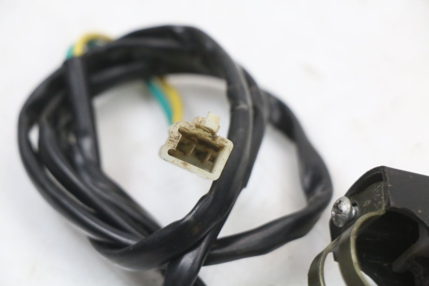 photo de Italian: "INTERRUTTORE DI ACCENSIONE" KSR RACING DRIFT 140 - Primo piano tecnico