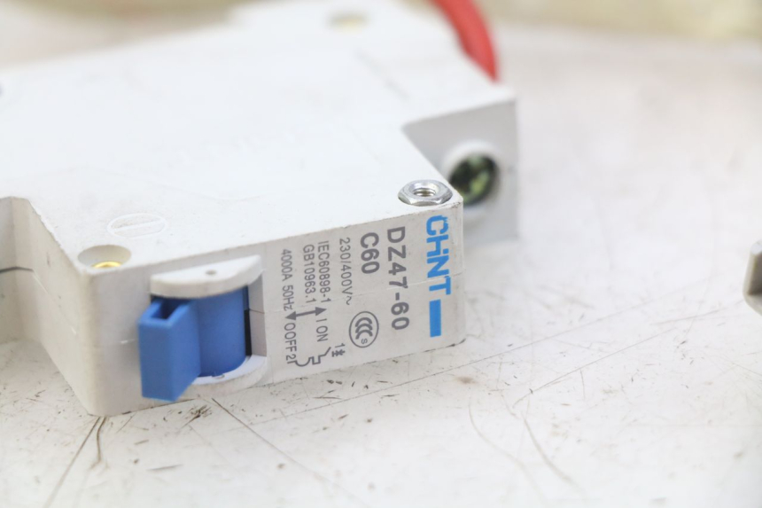 photo de INTERRUTTORE DI ACCENSIONE EFUN E2GO 1 (2017 - 2021) - Primo piano tecnico