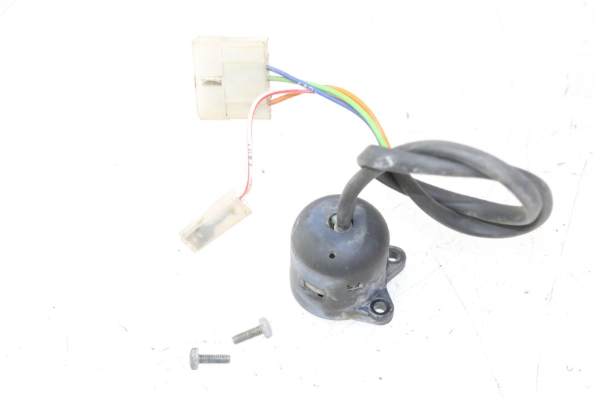 photo de INTERRUTTORE APRILIA ETX 125 (1998 - 2002) - Altra angolazione